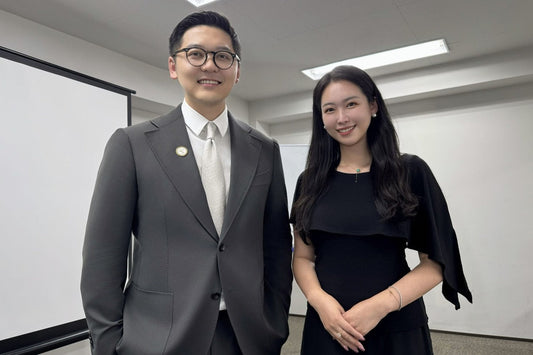 IGI講師 Scott Tang氏とVela Diamond Founder 桜木麗佳（IGIダイヤモンド・プロフェッショナルトレーニングにて）